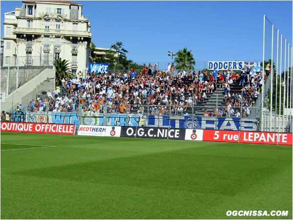 http://www.ogcnissa.com/images/photos/042005/nice-marseille/03.jpg