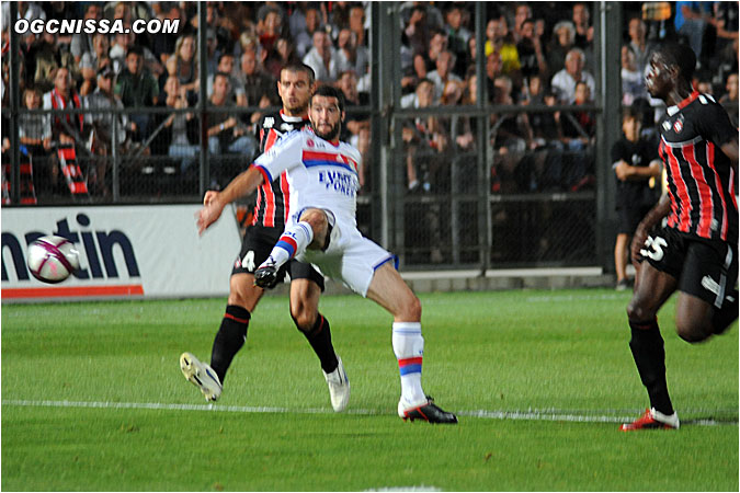 Avantage de courte durée, car Lisandro égalise 5 minutes plus tard