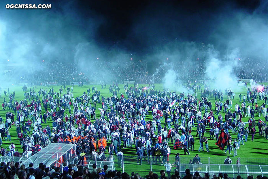 Le peuple niçois fête la montée en Ligue 1