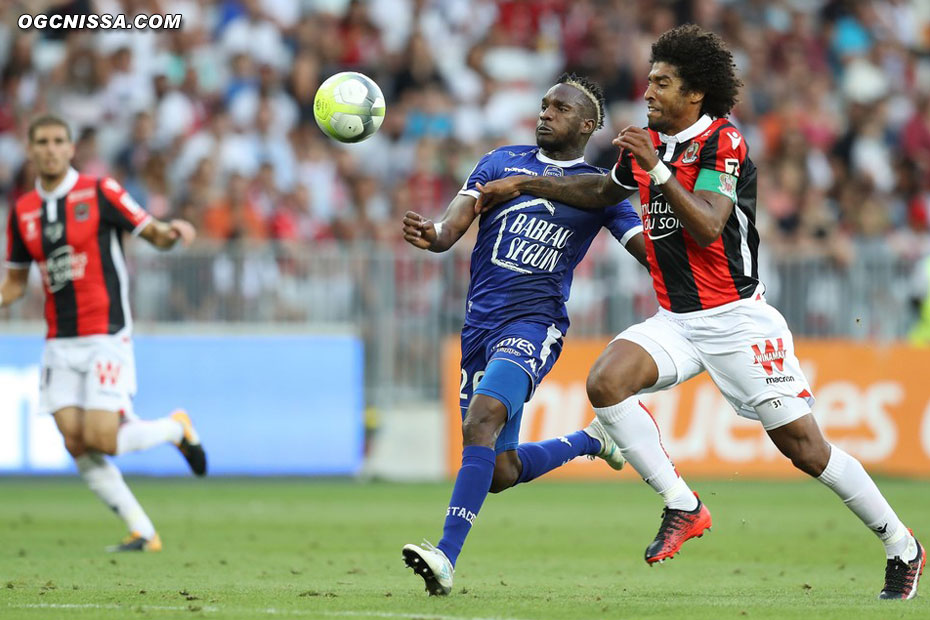 Pas Troyes, sur un bourde de Cardinale et alors que Dante Bonfim était à la lutte