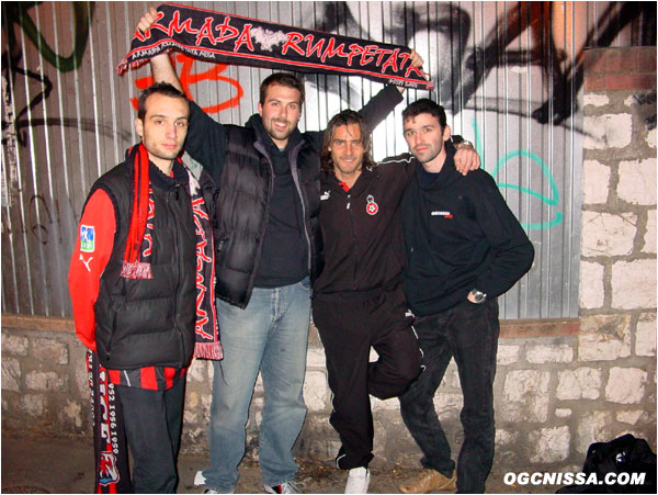 Marco Simone avec les supporters ARN et Ogcnissa