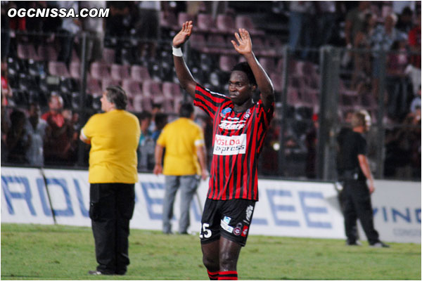 Onyekachi Apam commence cette saison par une victoire