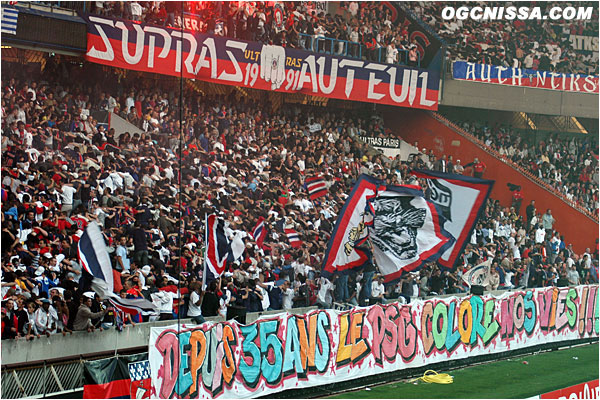 Ce qui permet aux supporters parisiens de se faire beaucoup entendre