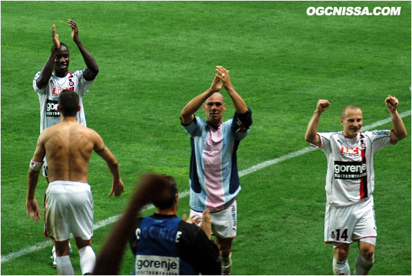 De bien belles scénes de joie pour les joueurs Roberto Bisconti et Florent Balmont...