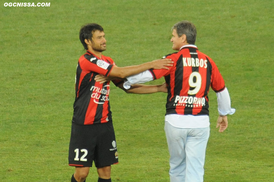 Dario Cvitanich avec un autre grand attaquant du Gym, Tony Kurbos