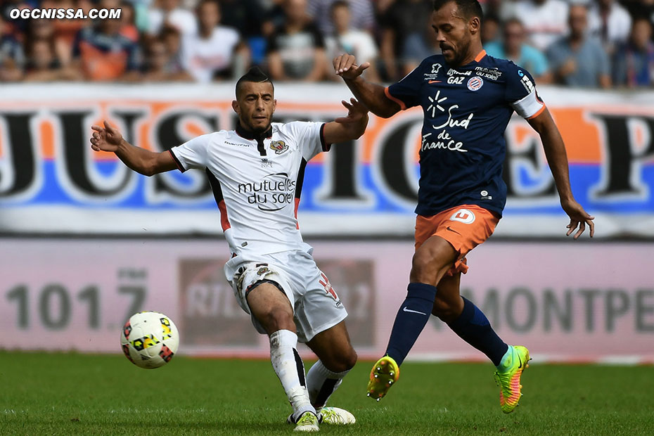 Première titularisation de Younès Belhanda