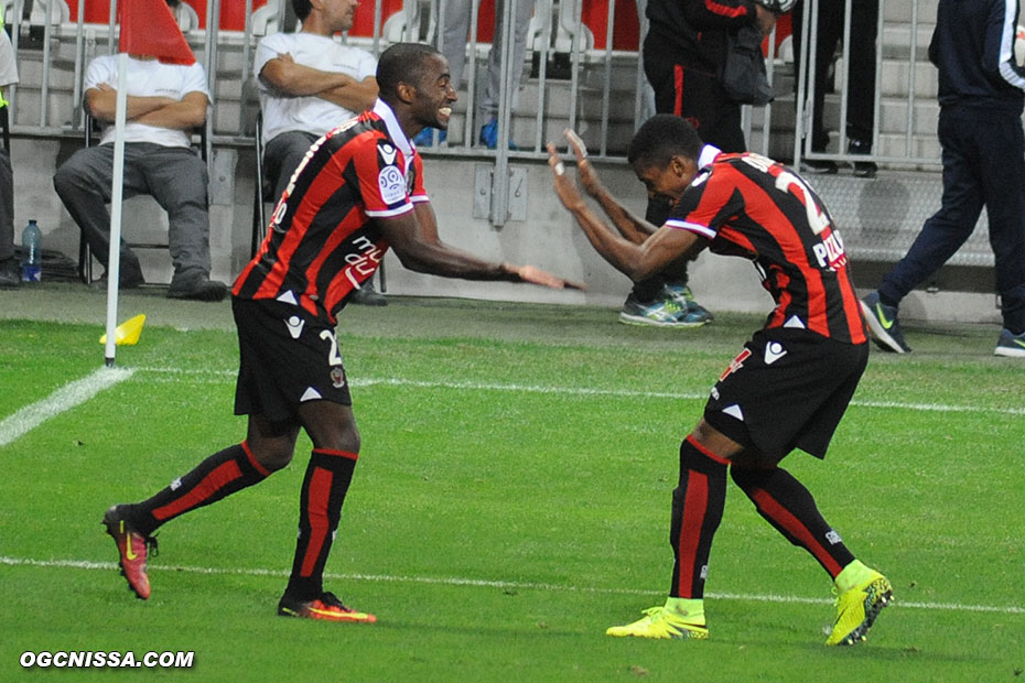 Les 2 latéraux Ricardo Pereira et Dalbert Henrique