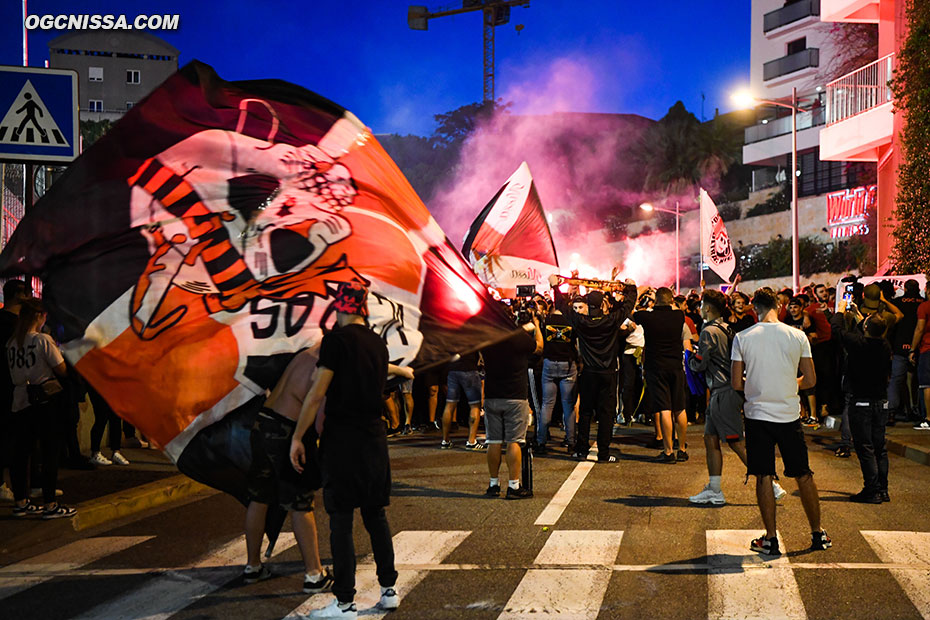 Comme chaque année, les supporters du GYM (BSN) envahissent les rues de Monaco