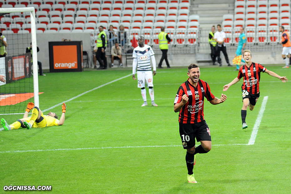 Suite à une tête de Mickael Le Bihan, Nice prend le large grâce à un CSC (3-1)