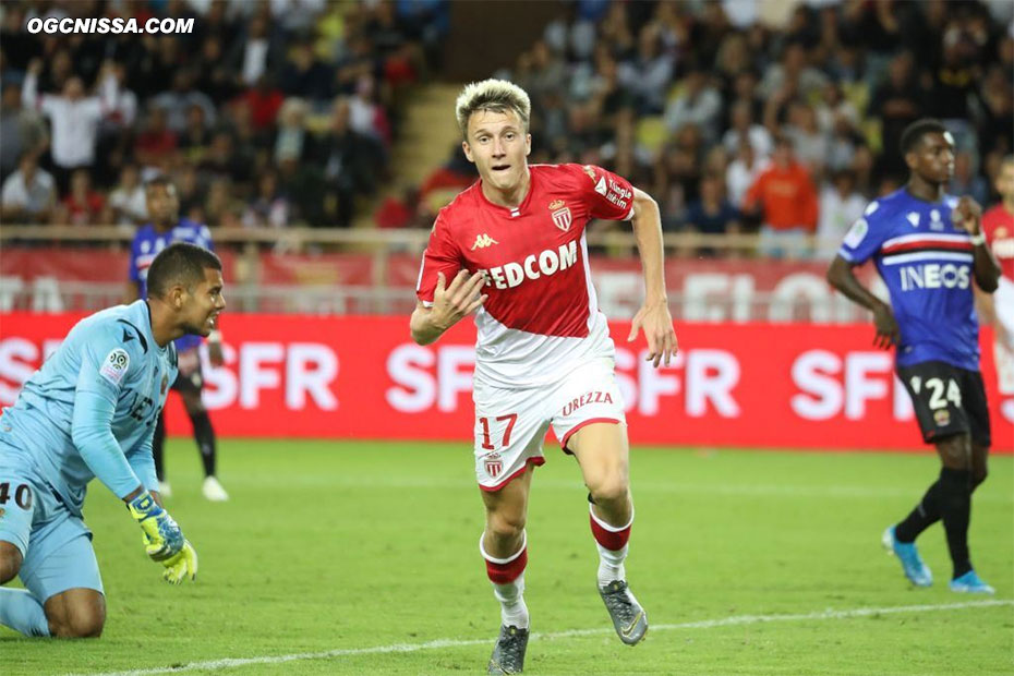 Walter Benitez est impuissant sur un nouveau but de Golovin, qui redonne l'avantage à Monaco