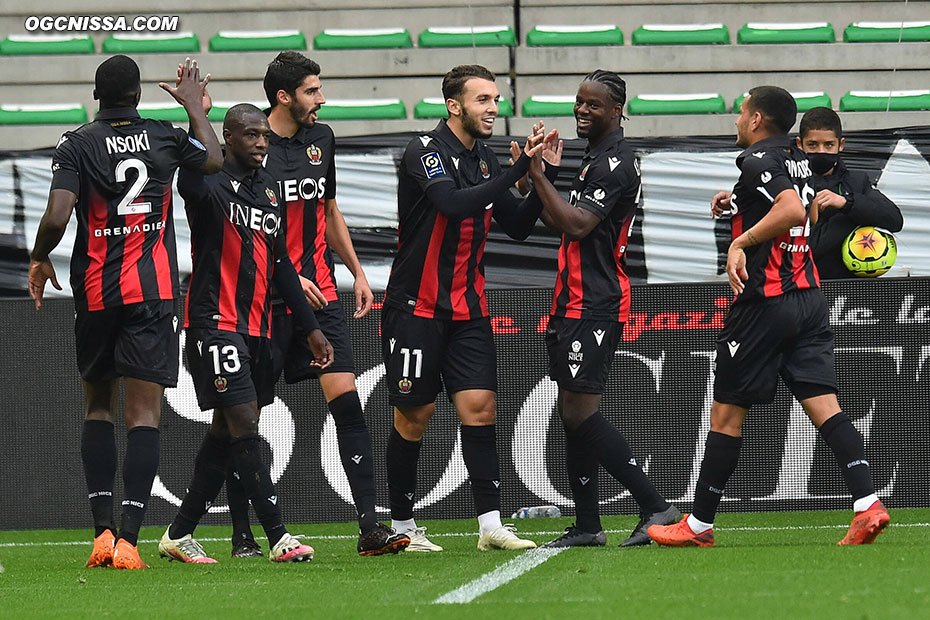 Le 3e but d'Amine Gouiri cette saison, pour la plus grande joie de ses coéquipiers