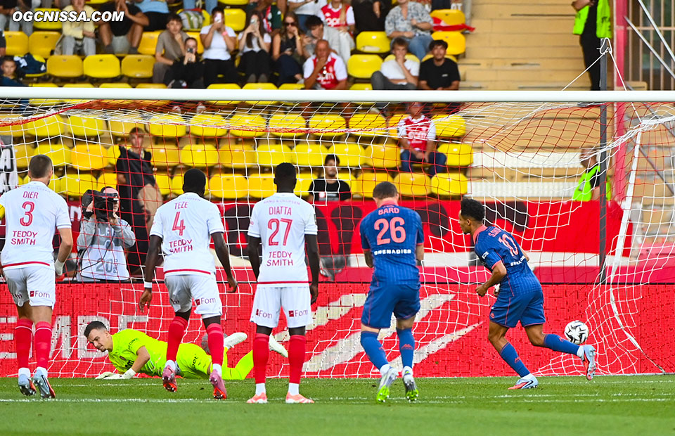 Sofiane Diop s'offre un doublé sur pénalty