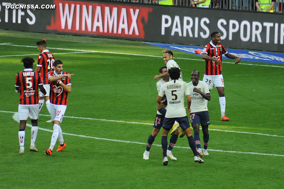 Paris ouvre le score par Neymar