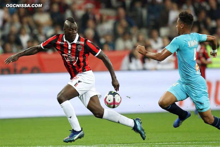 Mario Balotelli bien lancé en profondeur