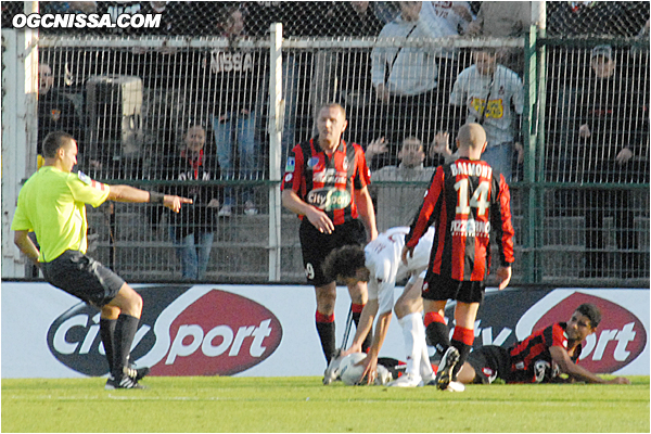 Penalty pour Nice, avec une faute sur Honorato Ederson