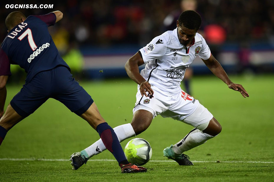 Marlon Santos et les Aiglons s'inclinent 3 à 0 