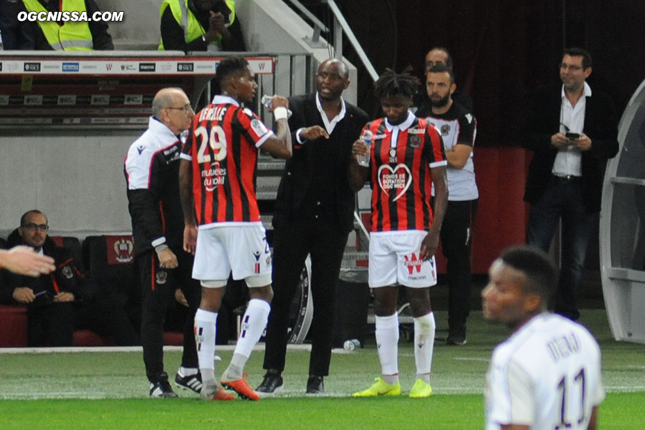 Patrick Vieira donne des consignes