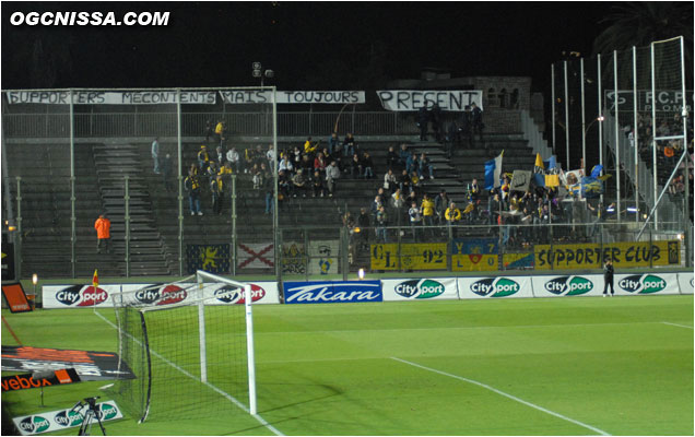 ... mécontent du classement de leurs favoris, ils sont tout de même présent au stade du Ray