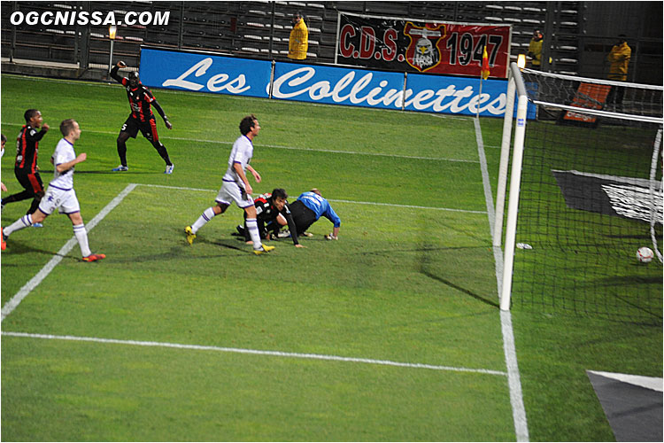 Nice - Toulouse : 1 - 0 !! Dario Cvitanich exulte