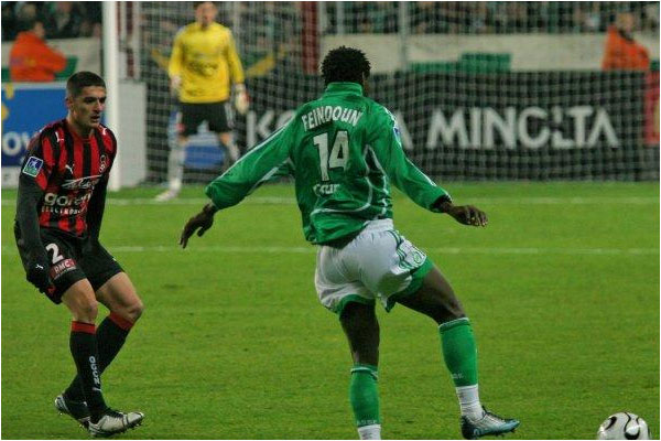 Les stéphanois rentrent mieux dans le match, Cédric Varrault défend comme il peut