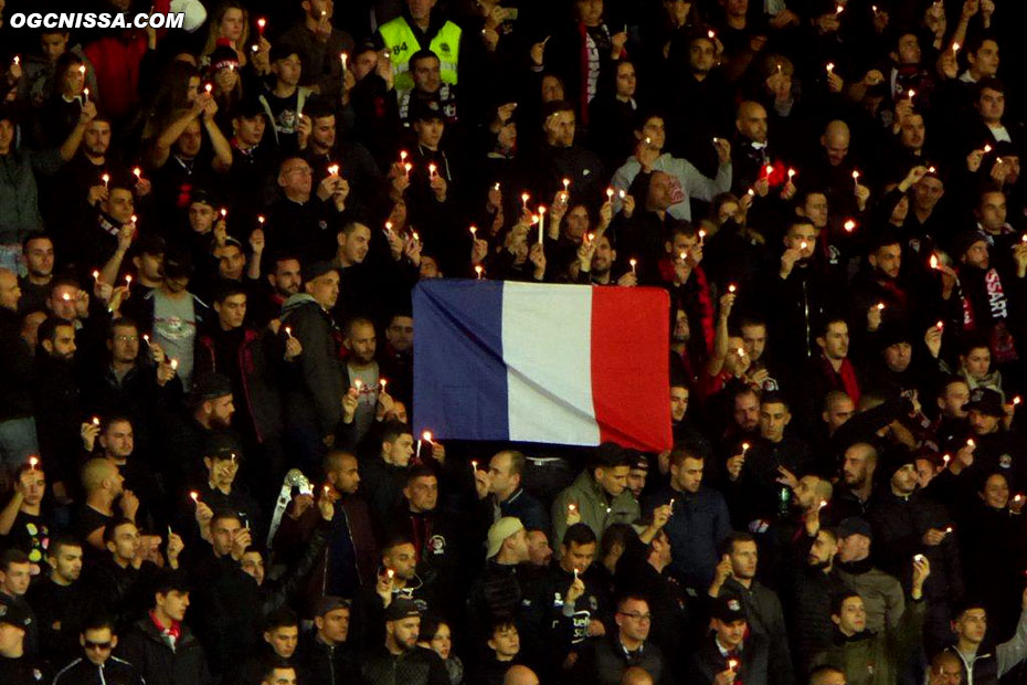 Des bougies en BSN pendant la minute de silence