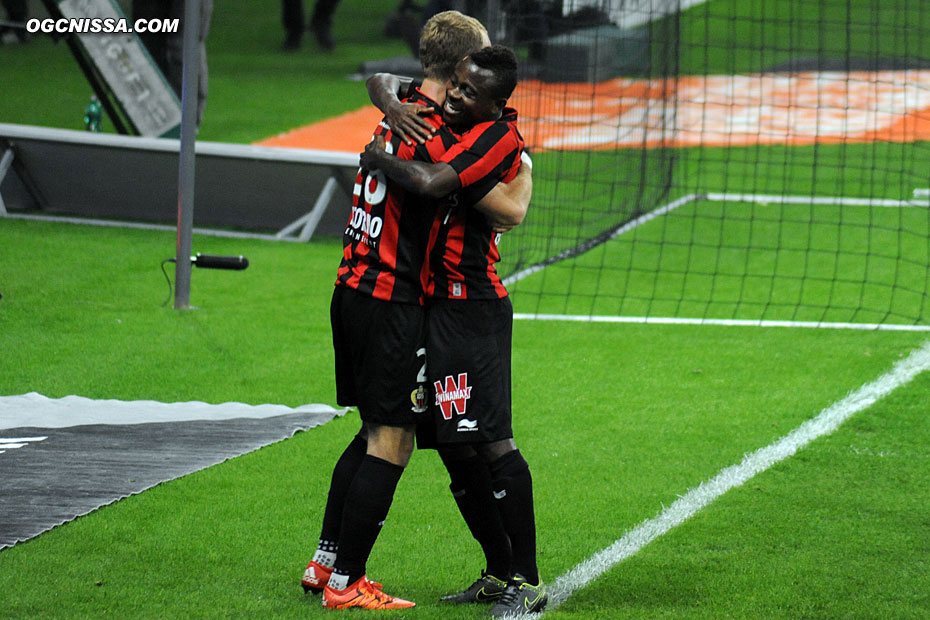 Remerciement du buteur au passeur, Jean-Michael Seri