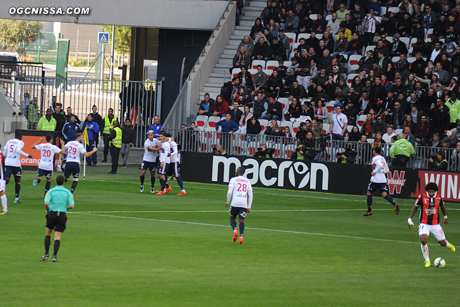 Lyon ouvre le score rapidement