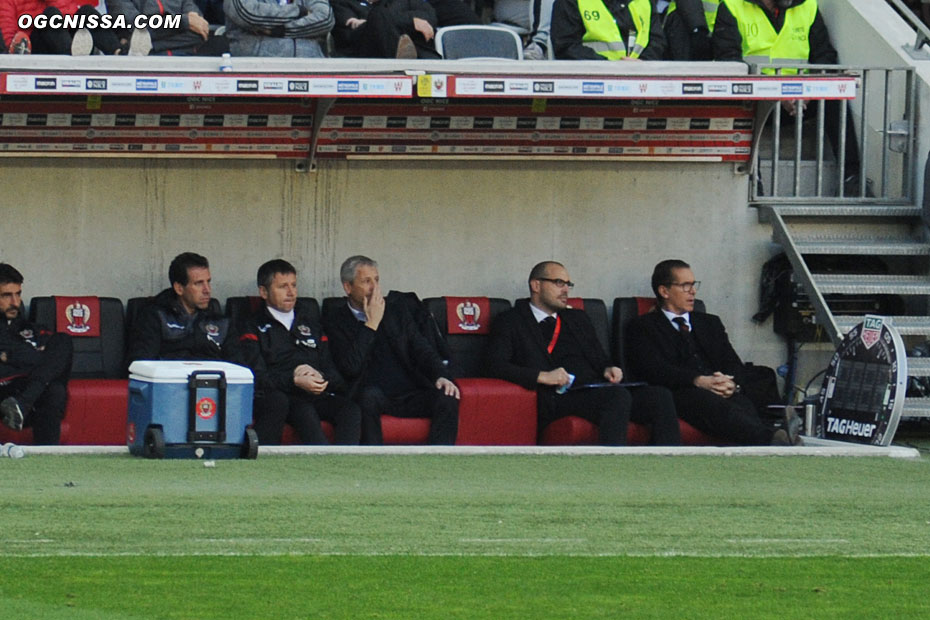 Lucien Favre sans réaction