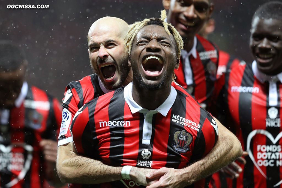 La joie de Allan Saint Maximin avec Christophe Jallet