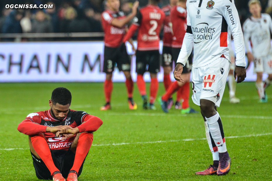 C'est terminé, Nice s'impose 1 à 0 et garde sa première place au classement