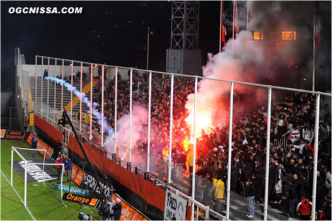 Tifo de la Sud