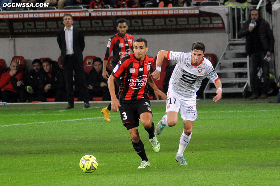 Carlos Eduardo de retour comme titulaire