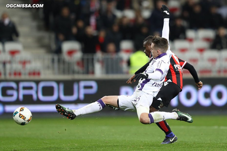 Frappe de Jean-Michael Seri