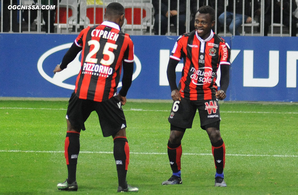 Une petite dance entre Jean-Michael Seri et Wylan Cyprien