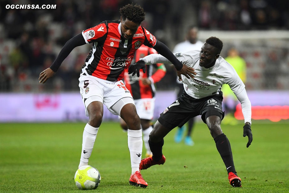 Adrien Tameze est titulaire pour ce match