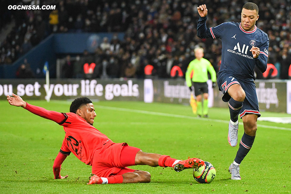 Jean-Clair Todibo, impérial dans ce match