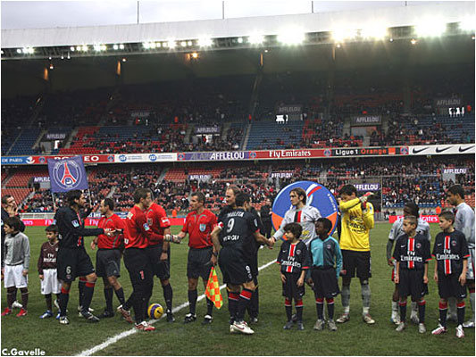 Protocole d’avant match pour les deux équipes