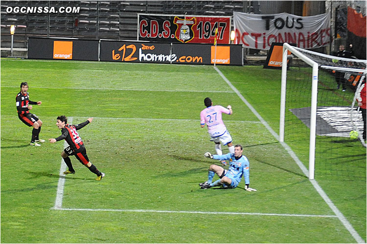 Et c'est finalement Nice qui force la décision dans les arrêts de jeu par le jeune Neal Maupay !