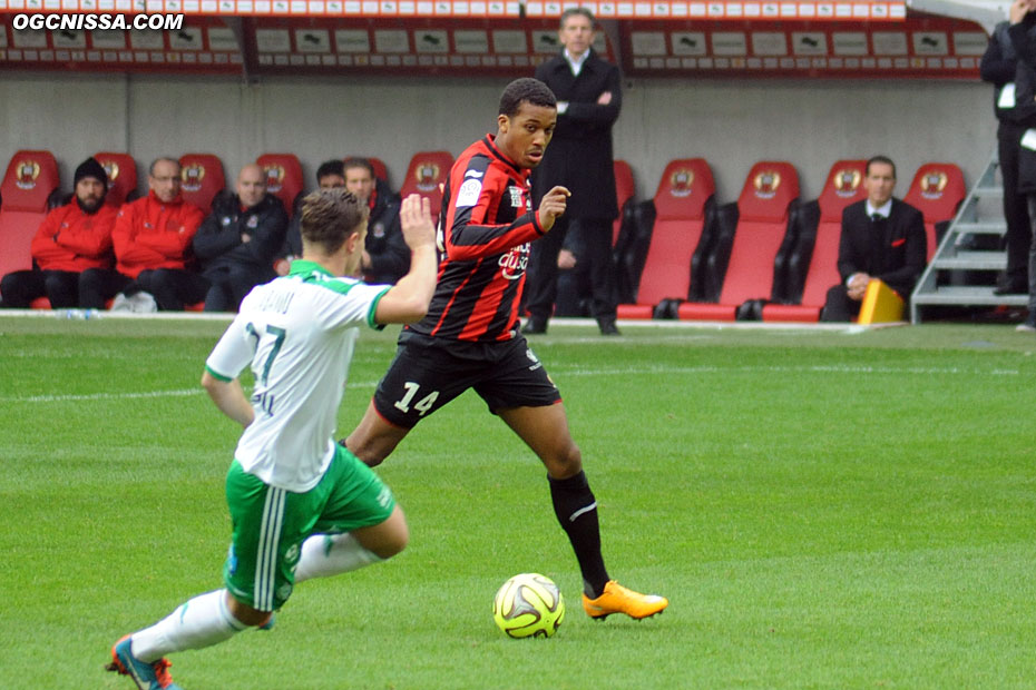 Alassane Pléa en pointe