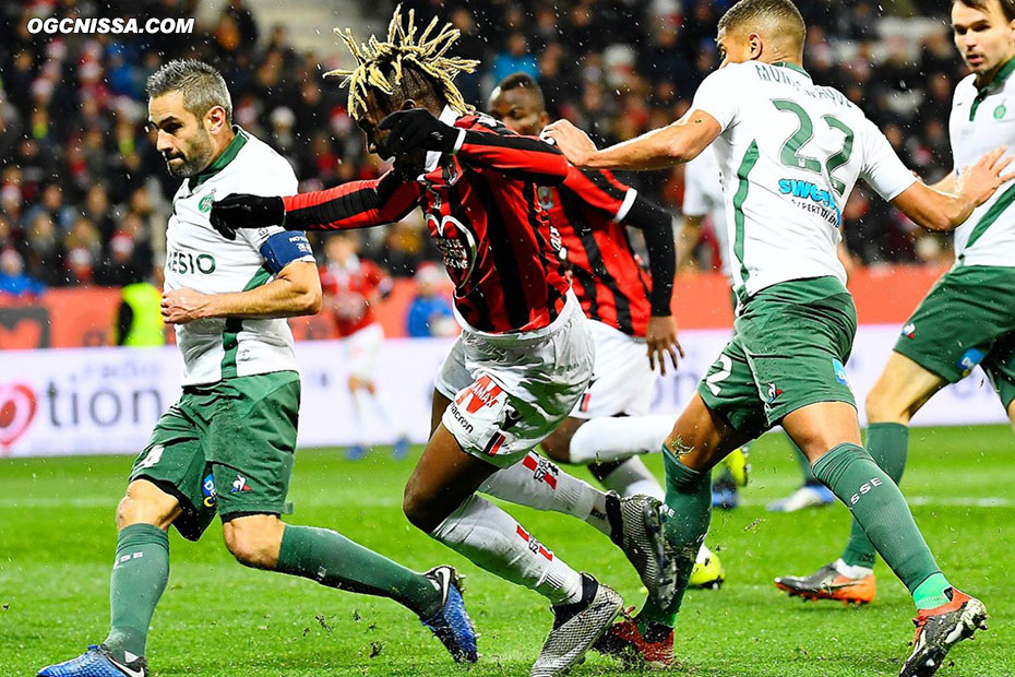 Le pénalty pour Allan Saint Maximin