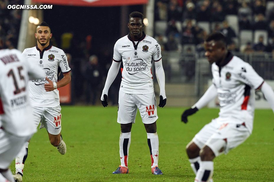 Younes Belhanda et Mario Balotelli