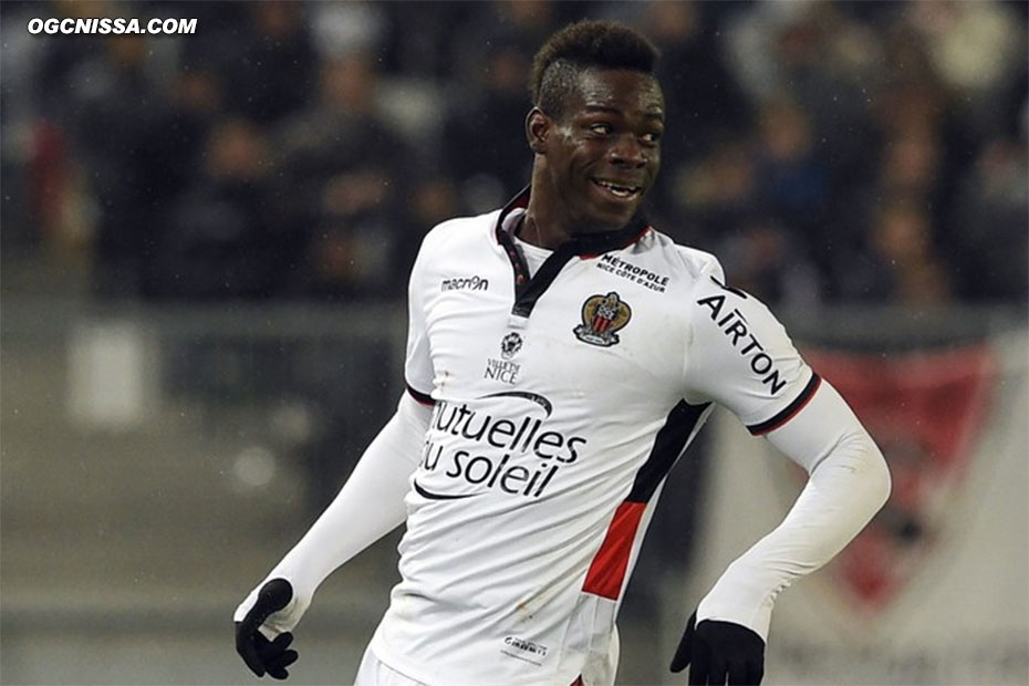 Même Mario Balotelli en rigole