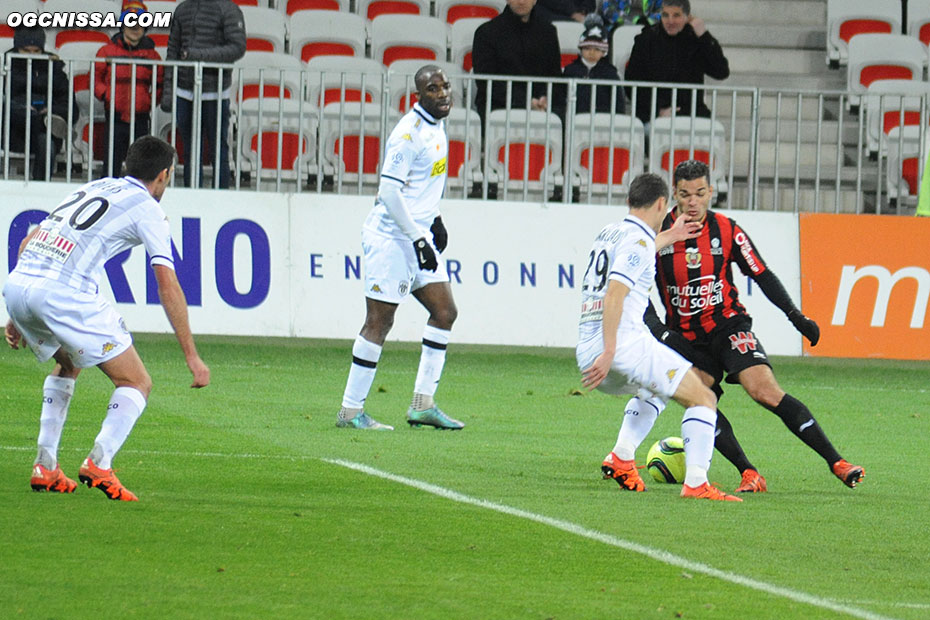 Hatem Ben Arfa aura mis le feu dans la défense angevine