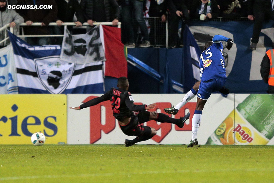 Sur sa première occasion, Bastia ouvre le score