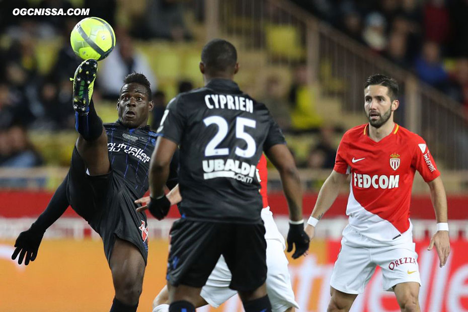 Mario Balotelli est de retour comme titulaire pour cette rencontre