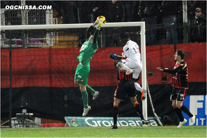 Ospina impérial dans les airs