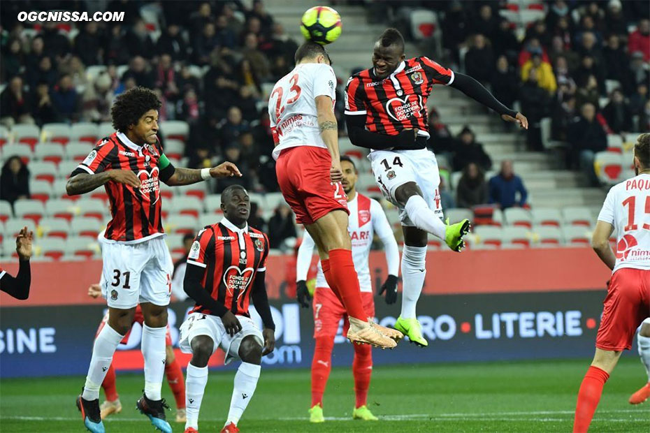 Ignatius Ganago titulaire en pointe