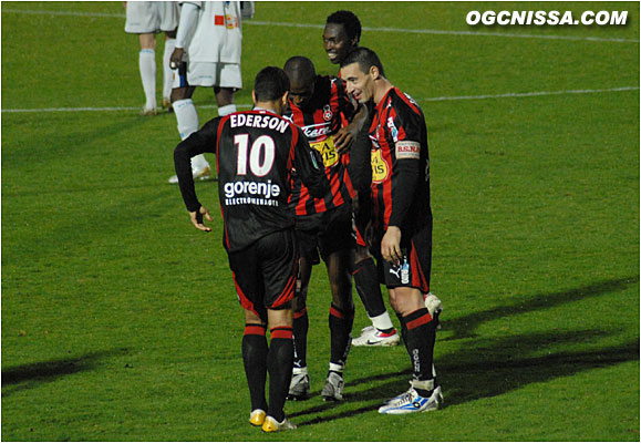 Cela mérite bien une samba brésilienne avec Honorato Ederson, Rod Fanni et Olivier Echouafni