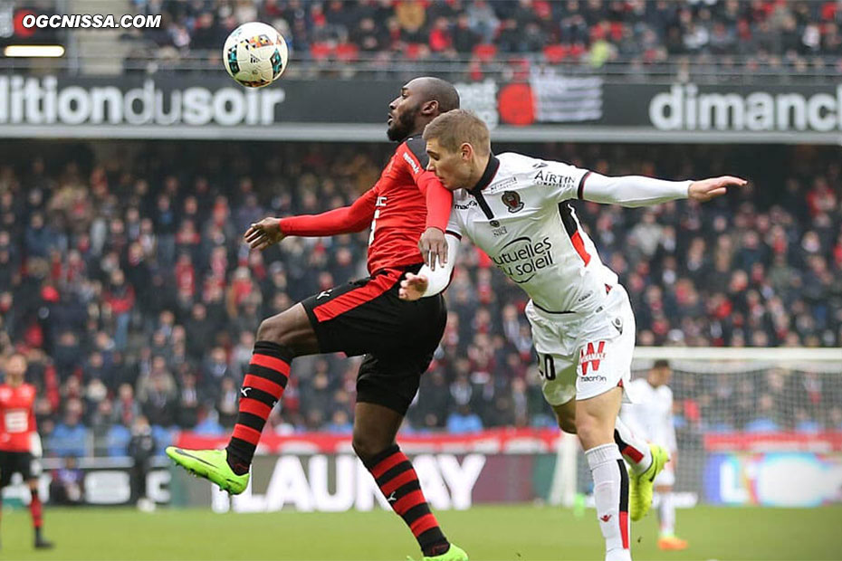 Maxime Le Marchand entrera en fin de match. Nice prend un point à Rennes.