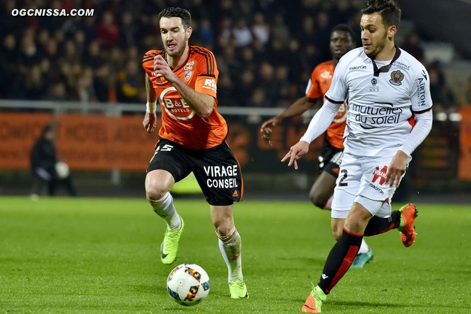 Anastasios Donis rentre en fin de match